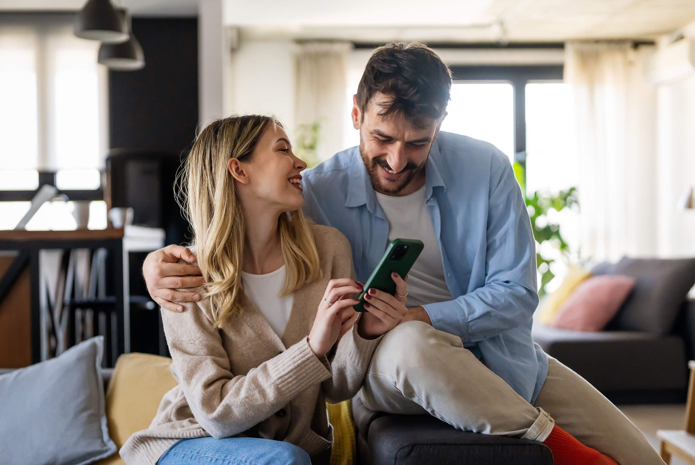 man-woman-are-looking-tablet-that-says-it 1-1